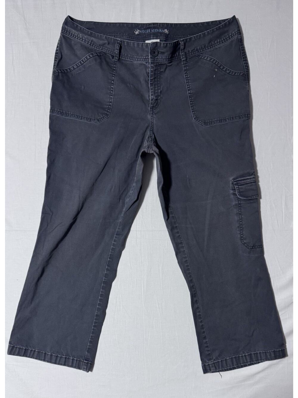 High Sierra Relaxed Fit Cargo Capri Grey Pants - Size 18W